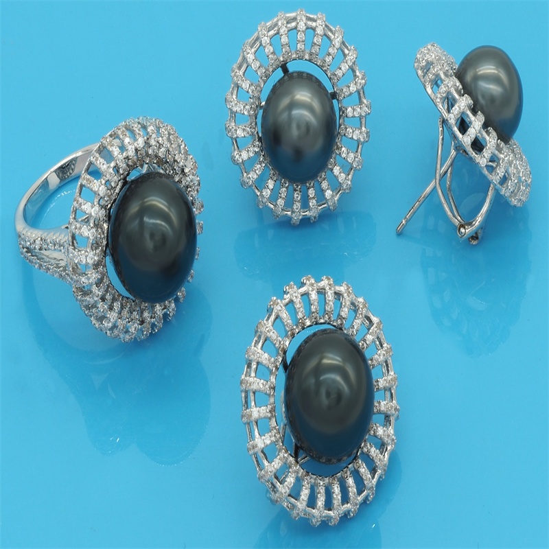 WS24593-BW