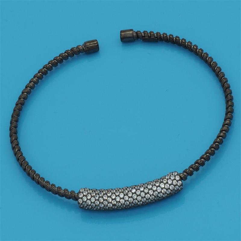 WB24728-H